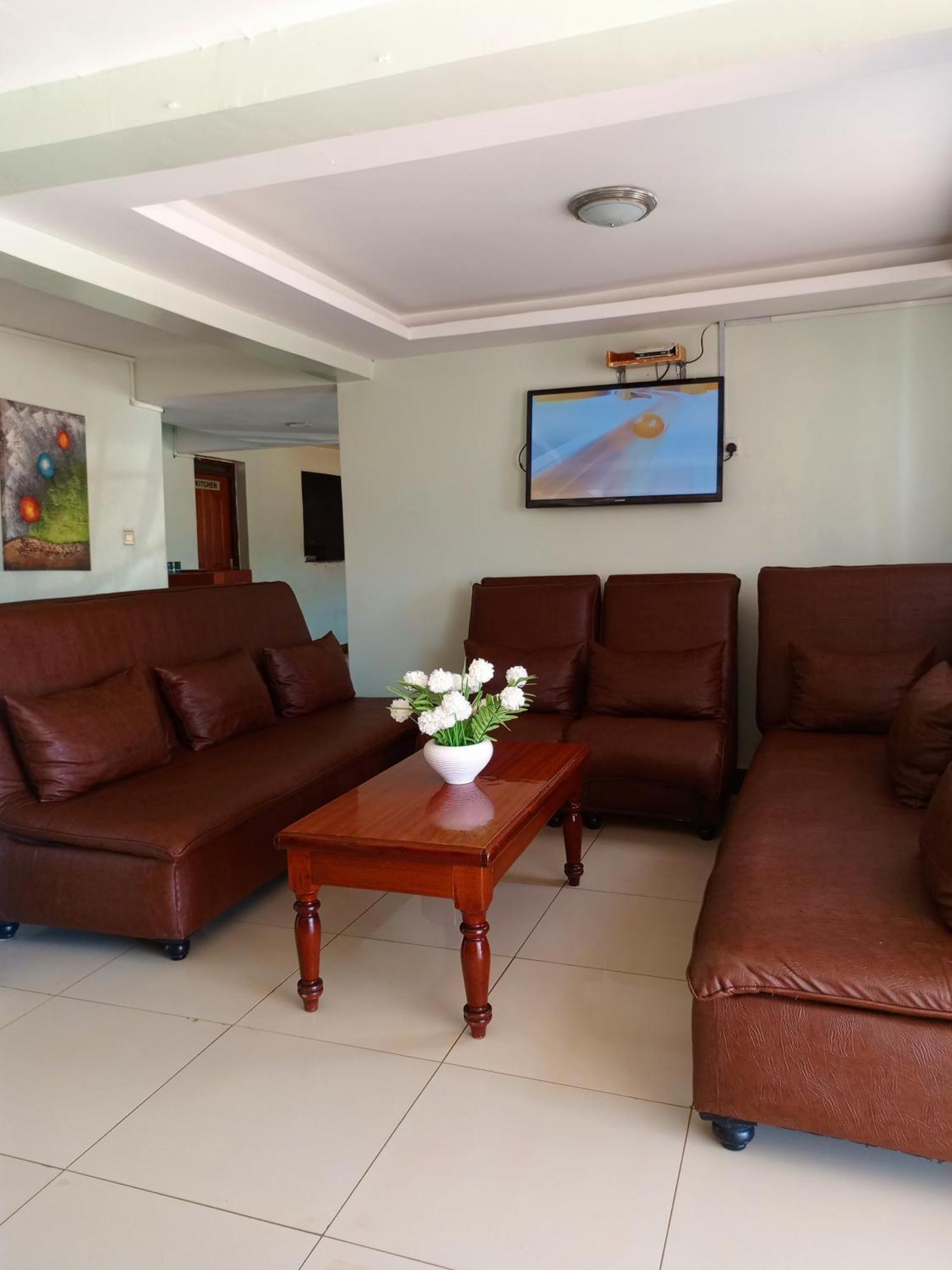 Savannah Paradise Hotel Makindu 外观 照片